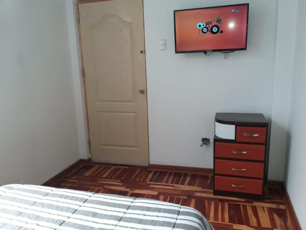 Peruvian Family Hostal Miraflores Lima Ngoại thất bức ảnh