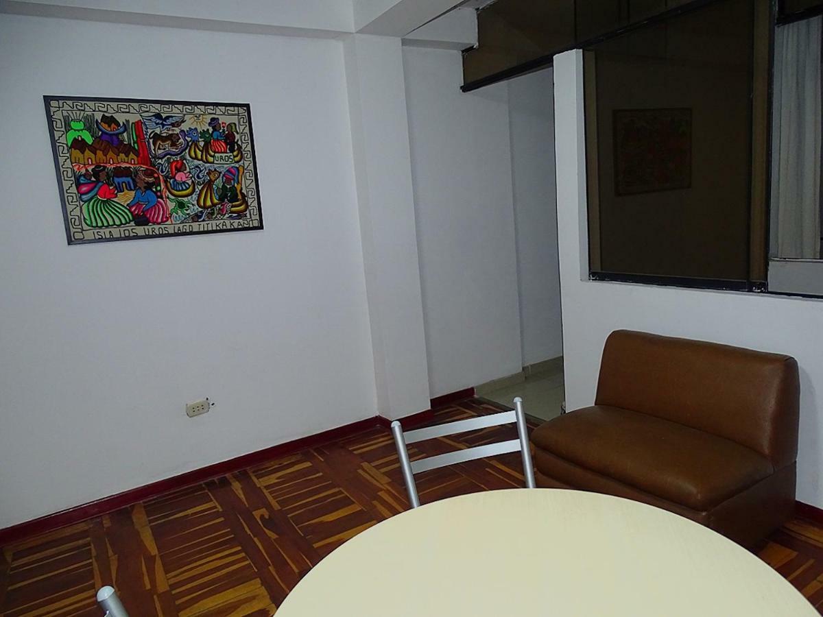 Peruvian Family Hostal Miraflores Lima Ngoại thất bức ảnh